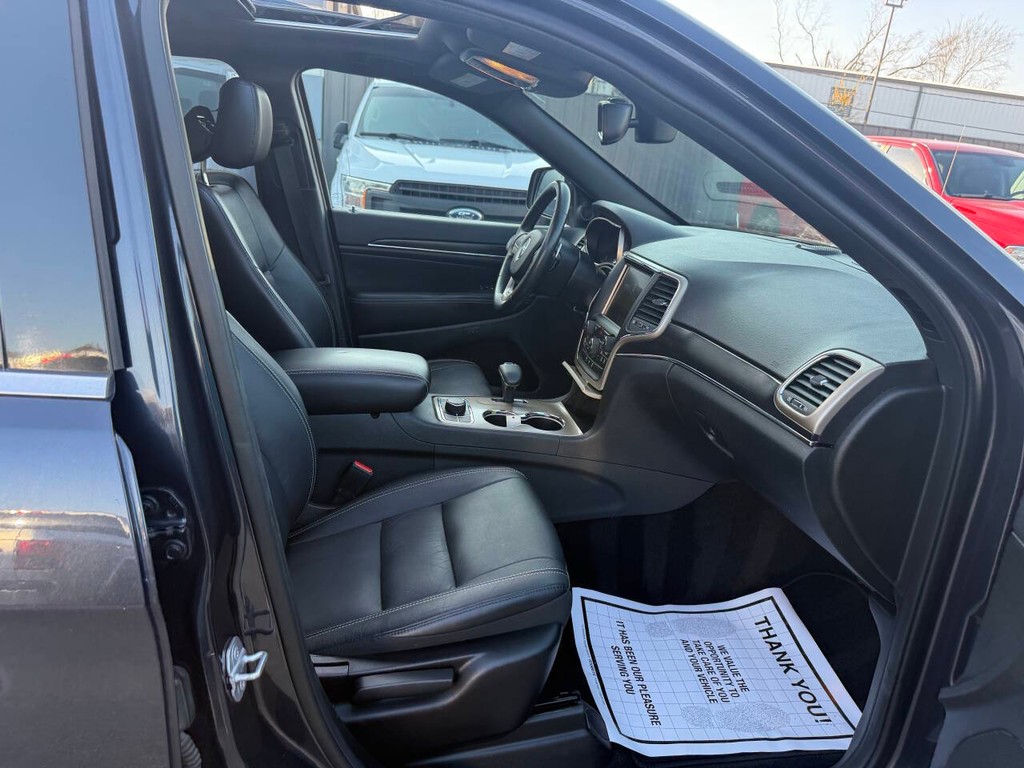 Jeep Grand Cherokee Vehicle Full-screen Gallery Image 10