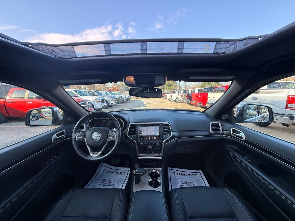 Jeep Grand Cherokee Vehicle Full-screen Gallery Image 18