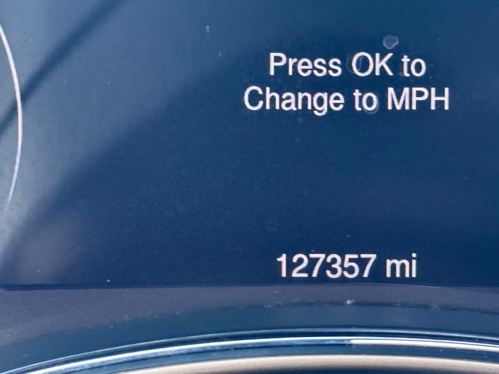 Jeep Grand Cherokee Vehicle Full-screen Gallery Image 33