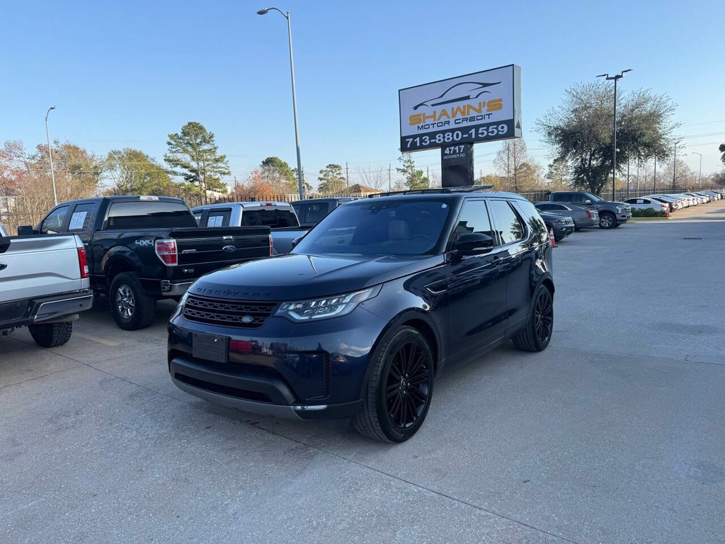 Land Rover Discovery Vehicle Full-screen Gallery Image 03