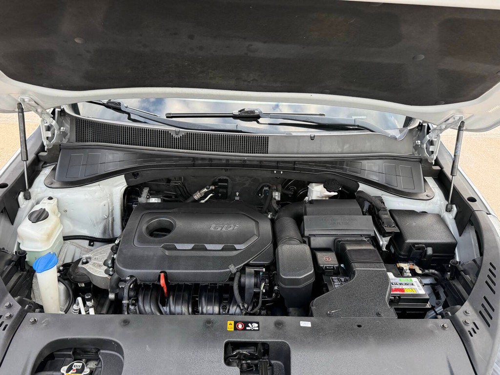 Kia Sorento Vehicle Full-screen Gallery Image 36