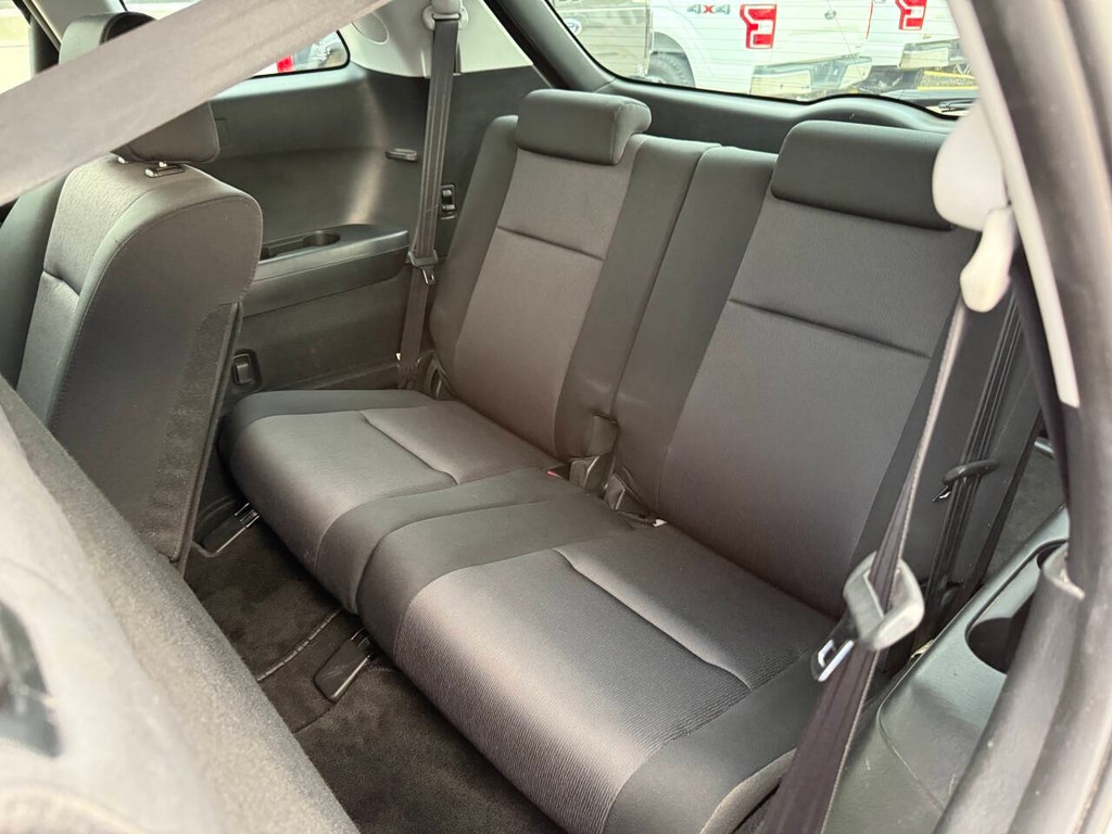 Mazda CX-9 Vehicle Full-screen Gallery Image 14