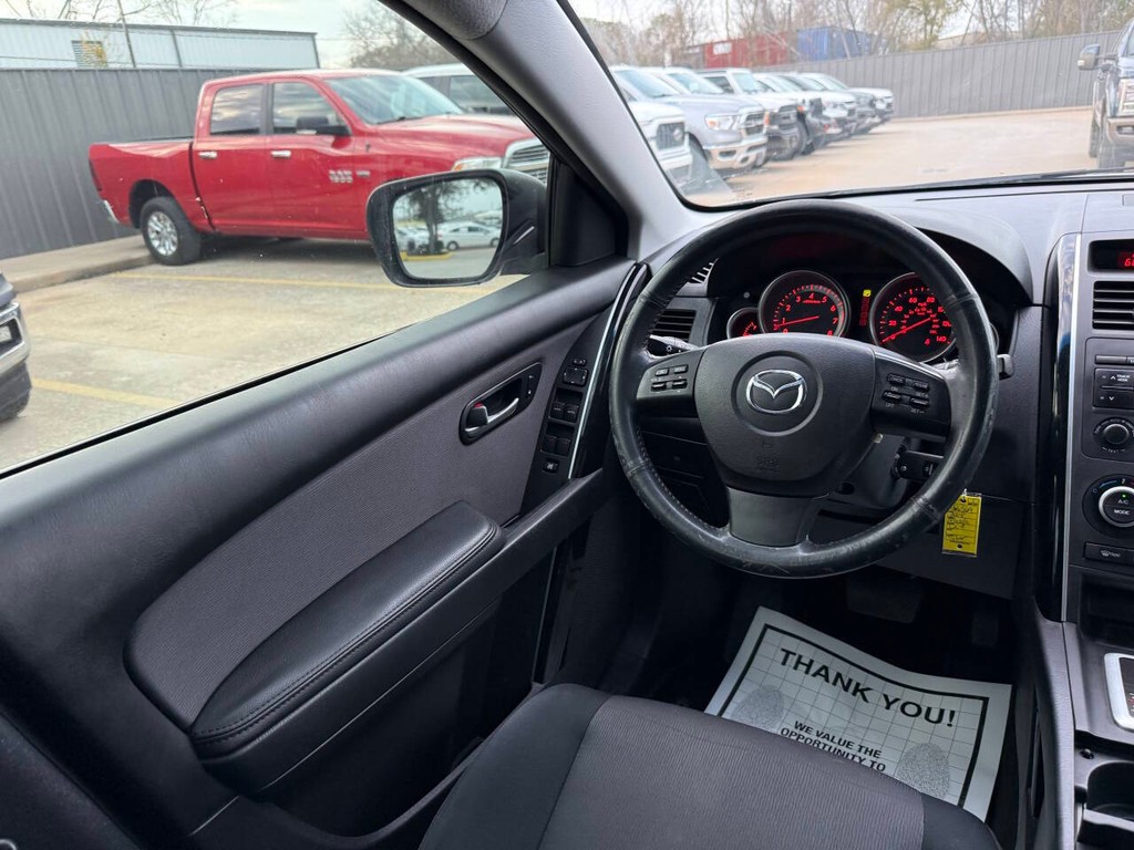 Mazda CX-9 Vehicle Full-screen Gallery Image 21