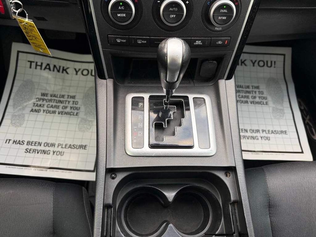 Mazda CX-9 Vehicle Full-screen Gallery Image 30