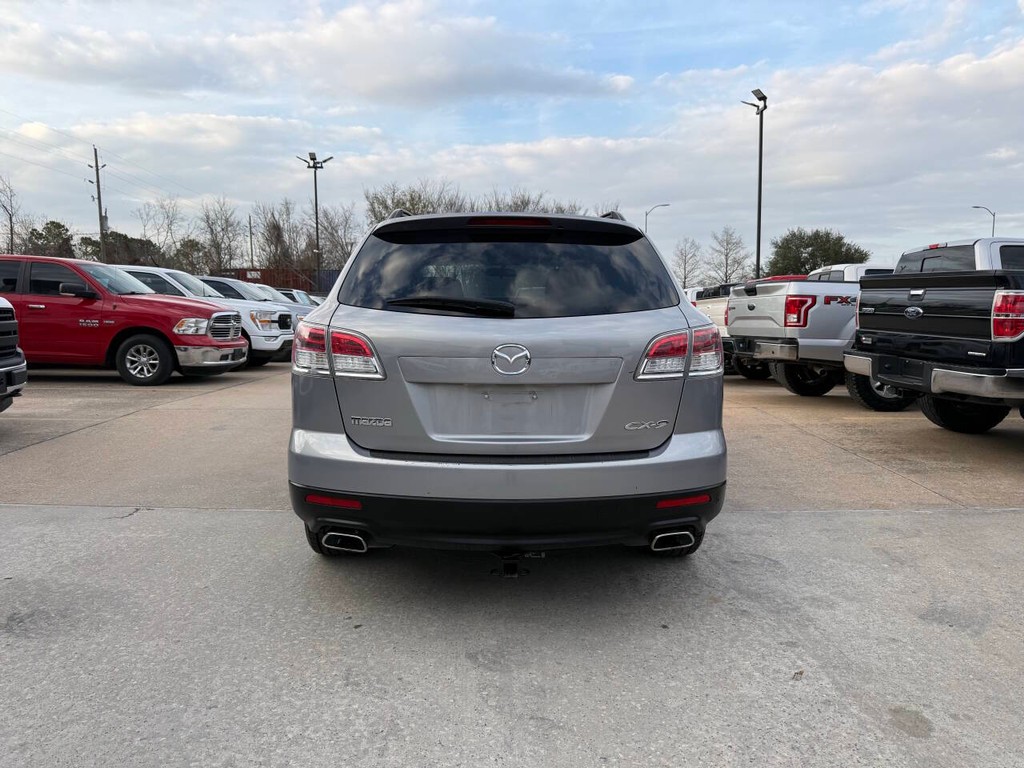 Mazda CX-9 Vehicle Full-screen Gallery Image 38