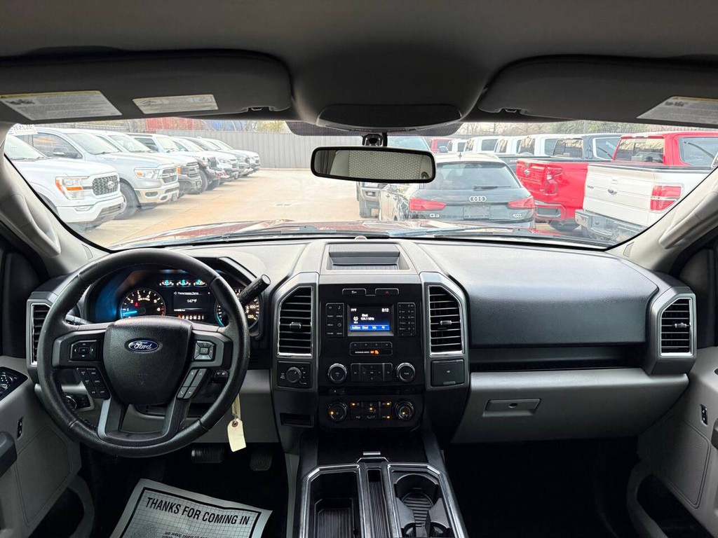 Ford F-150 Vehicle Full-screen Gallery Image 17