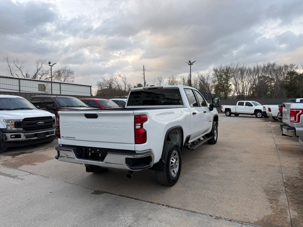 Chevrolet Silverado 3500HD Vehicle Full-screen Gallery Image 05