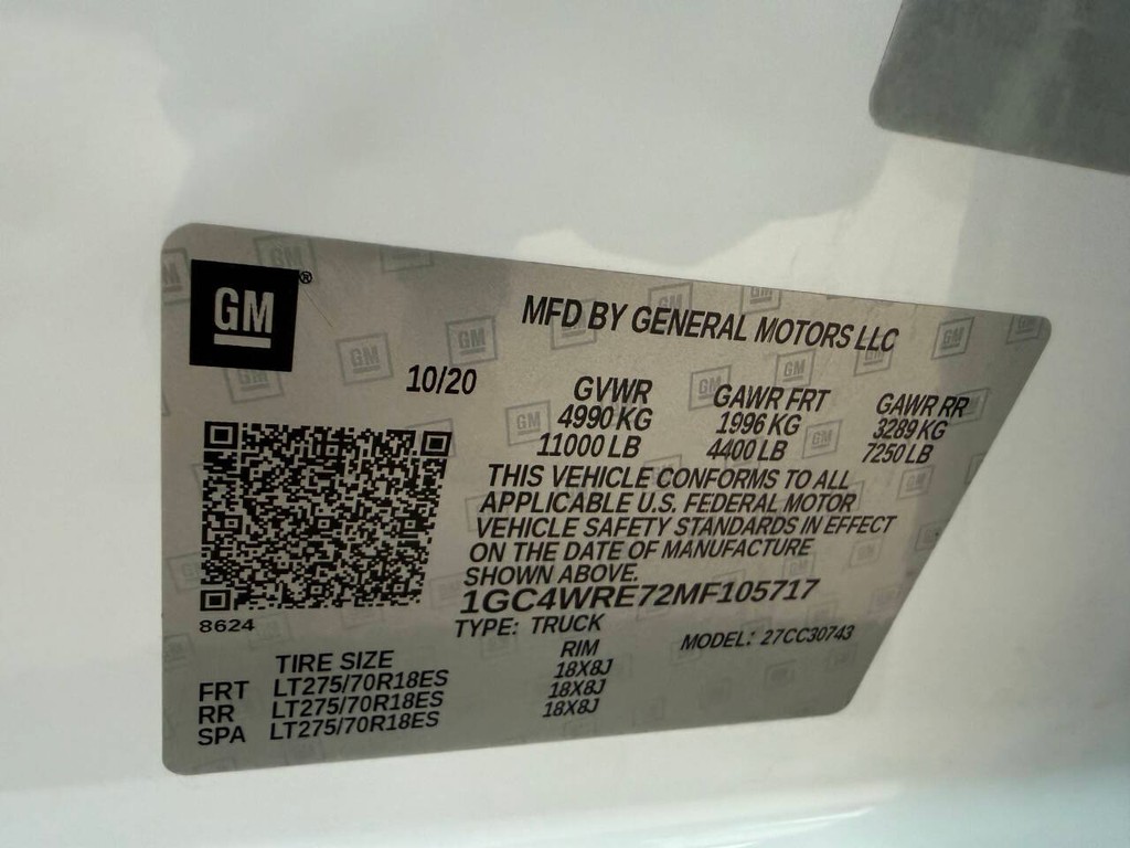 Chevrolet Silverado 3500HD Vehicle Full-screen Gallery Image 33