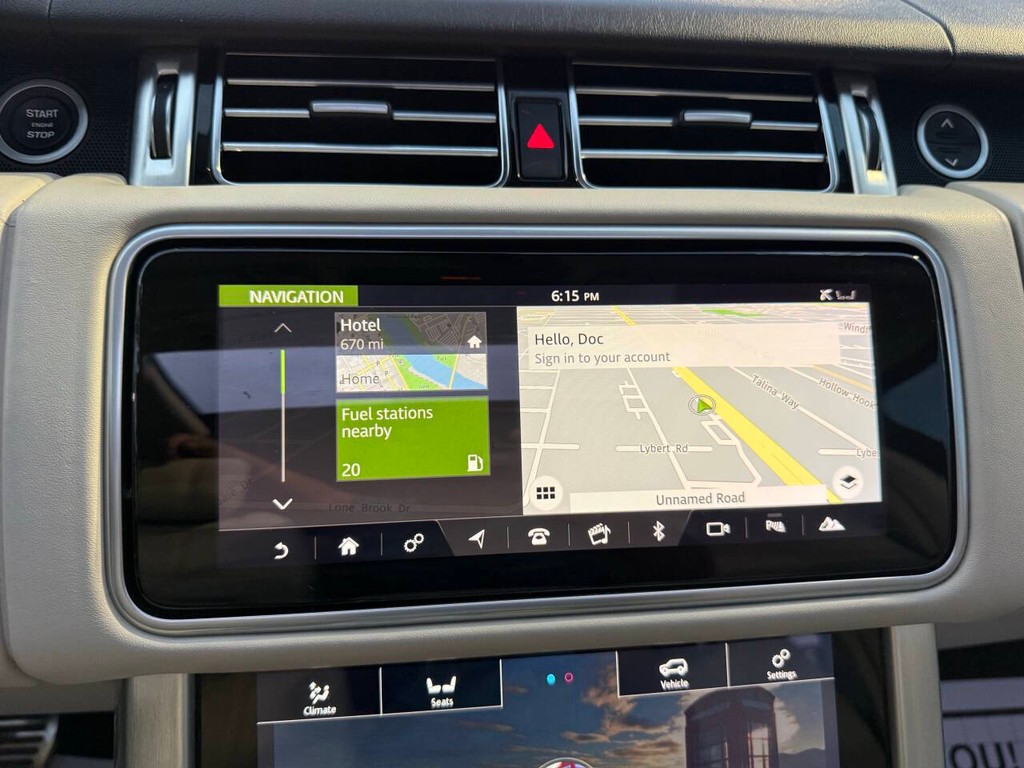 Land Rover Range Rover Vehicle Full-screen Gallery Image 28