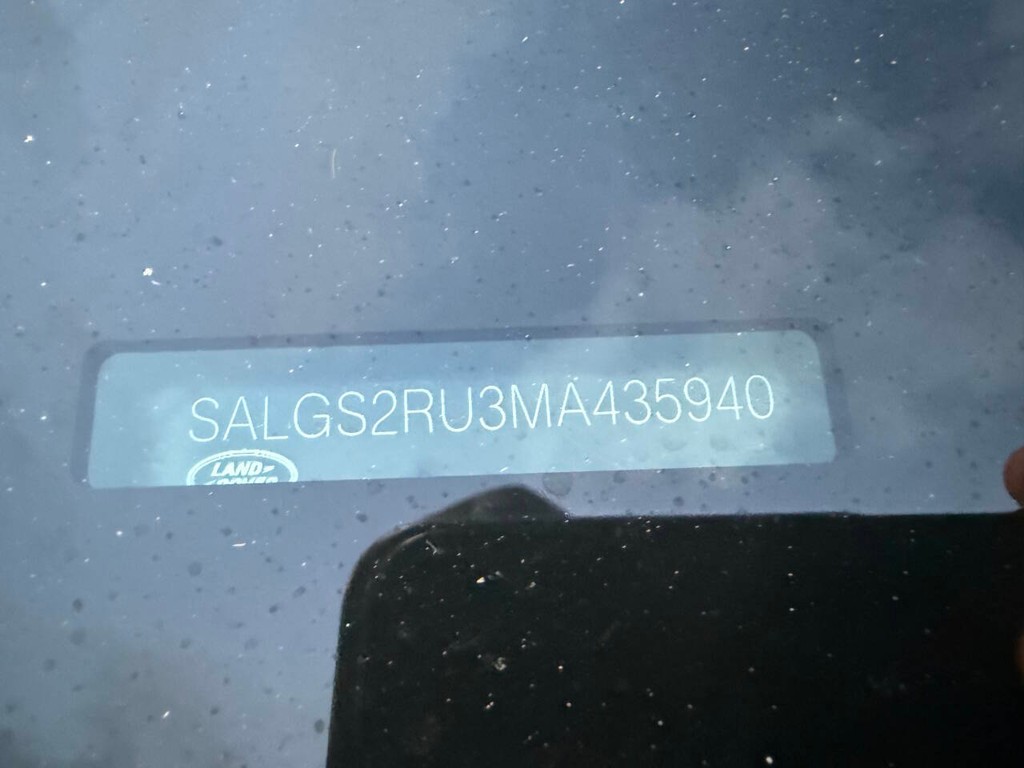 Land Rover Range Rover Vehicle Full-screen Gallery Image 35