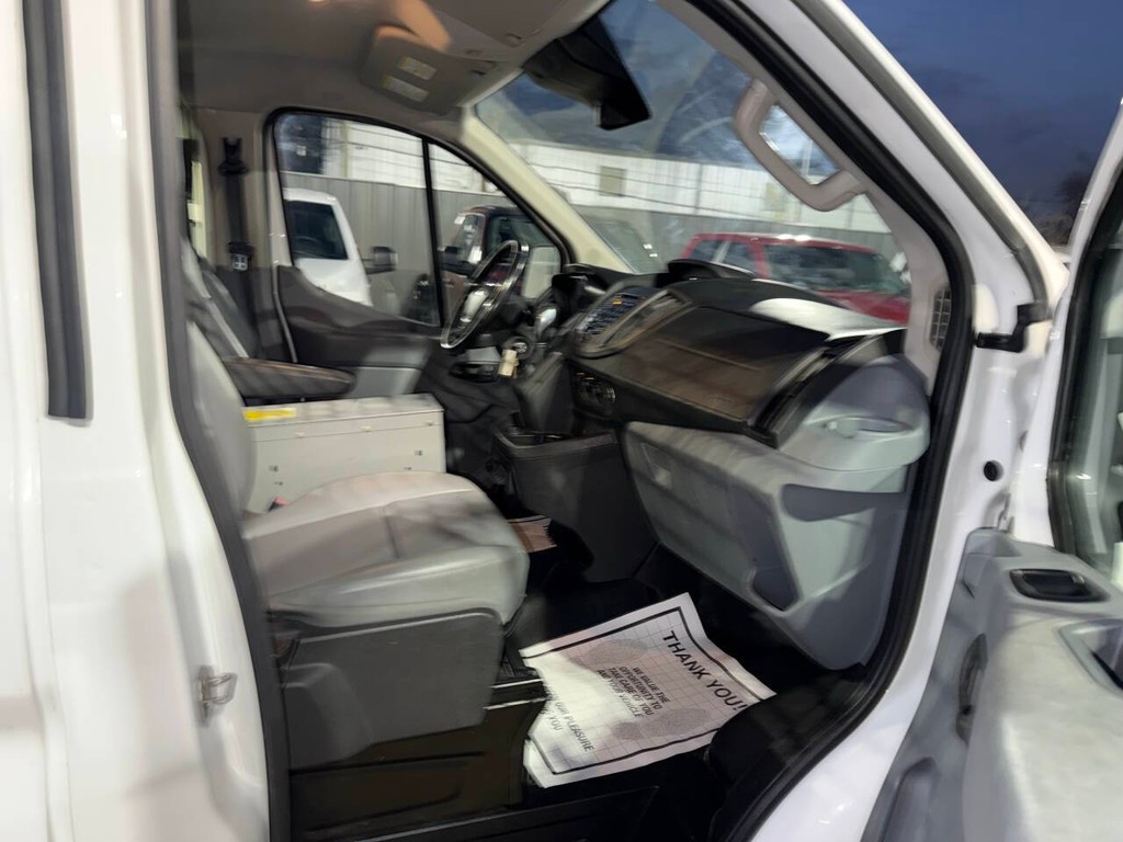 Ford Transit Van Vehicle Full-screen Gallery Image 10