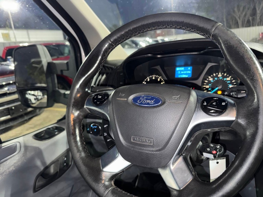 Ford Transit Van Vehicle Full-screen Gallery Image 16