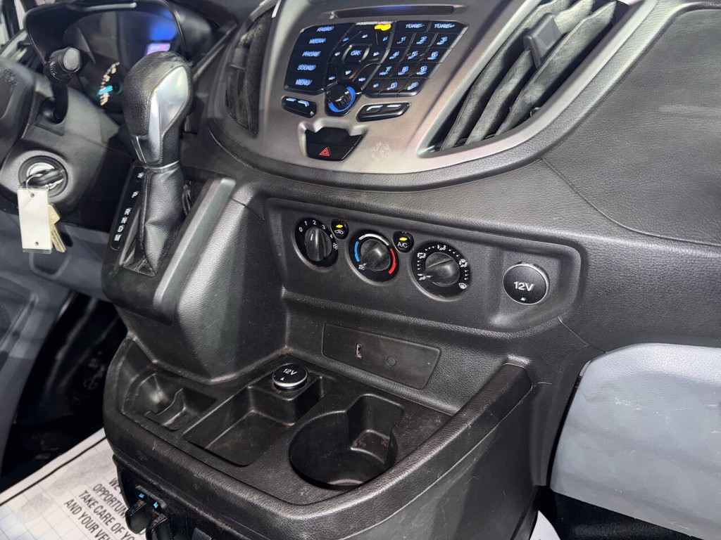 Ford Transit Van Vehicle Full-screen Gallery Image 21