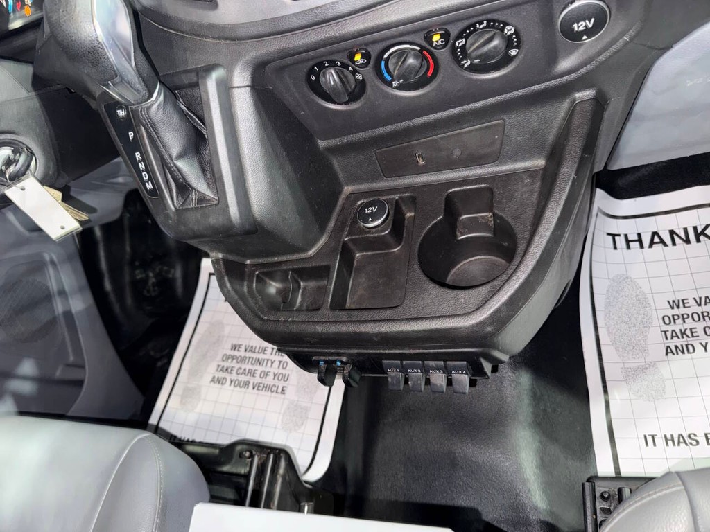 Ford Transit Van Vehicle Full-screen Gallery Image 22