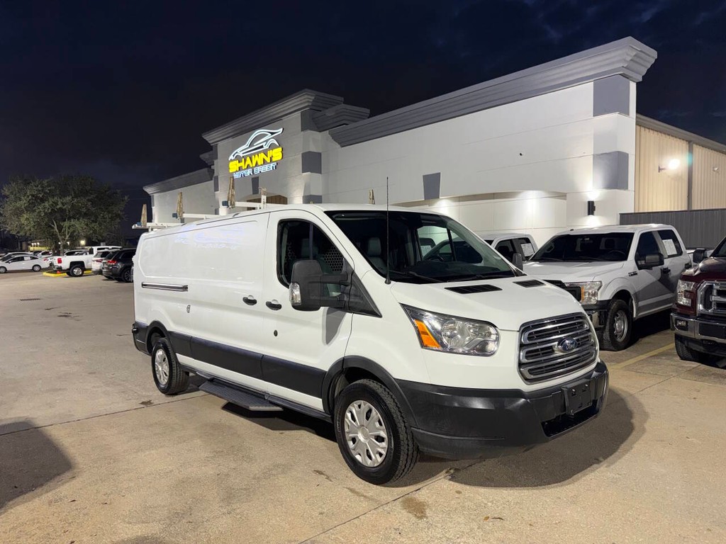 Ford Transit Van Vehicle Full-screen Gallery Image 36