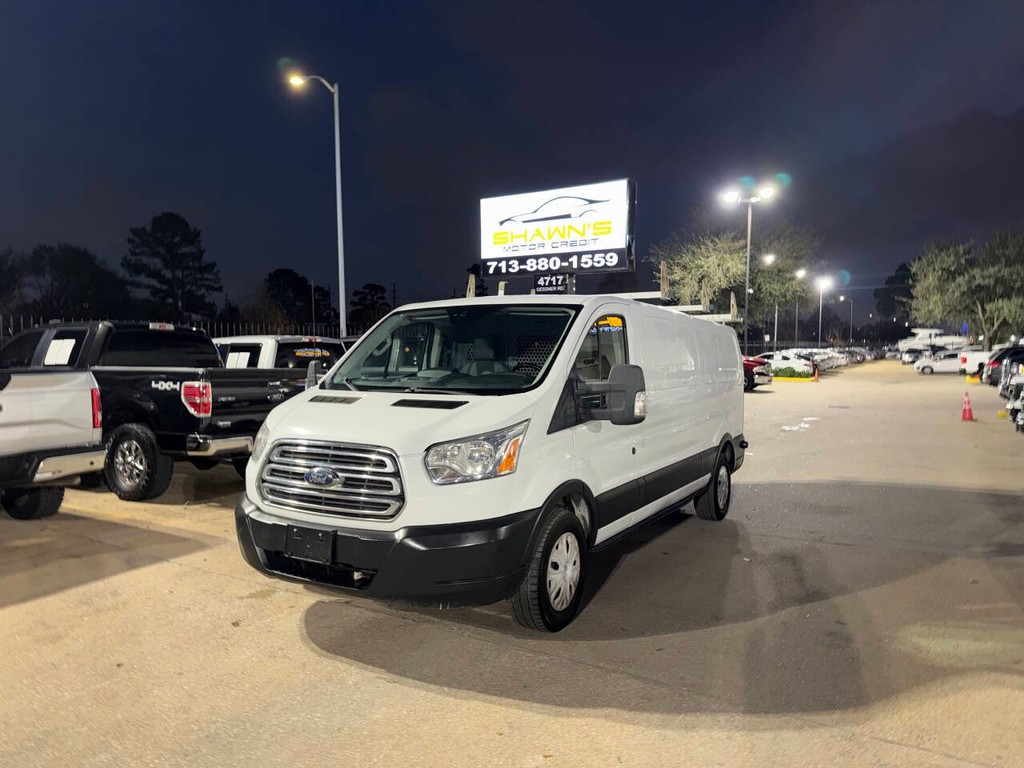 Ford Transit Van Vehicle Full-screen Gallery Image 37