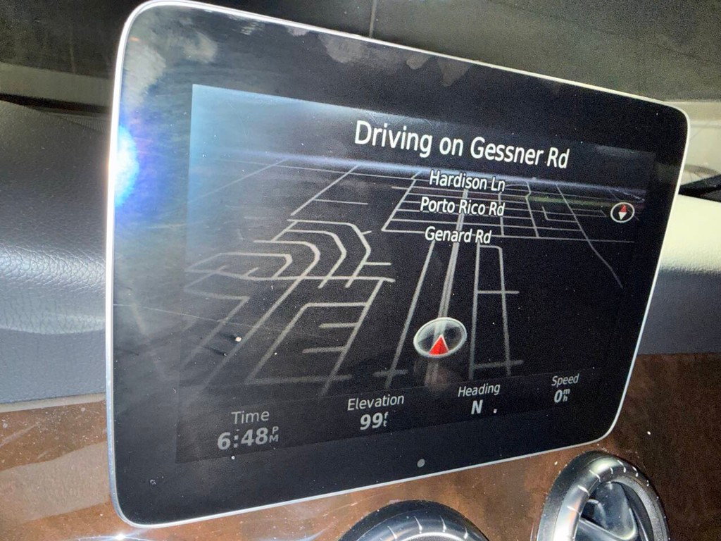 Mercedes-Benz CLA Vehicle Full-screen Gallery Image 27