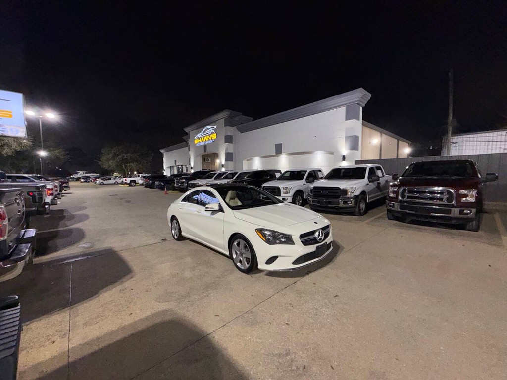 Mercedes-Benz CLA Vehicle Full-screen Gallery Image 44