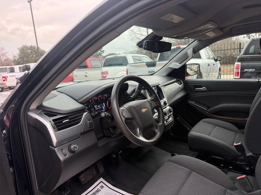 Chevrolet Tahoe Vehicle Full-screen Gallery Image 06