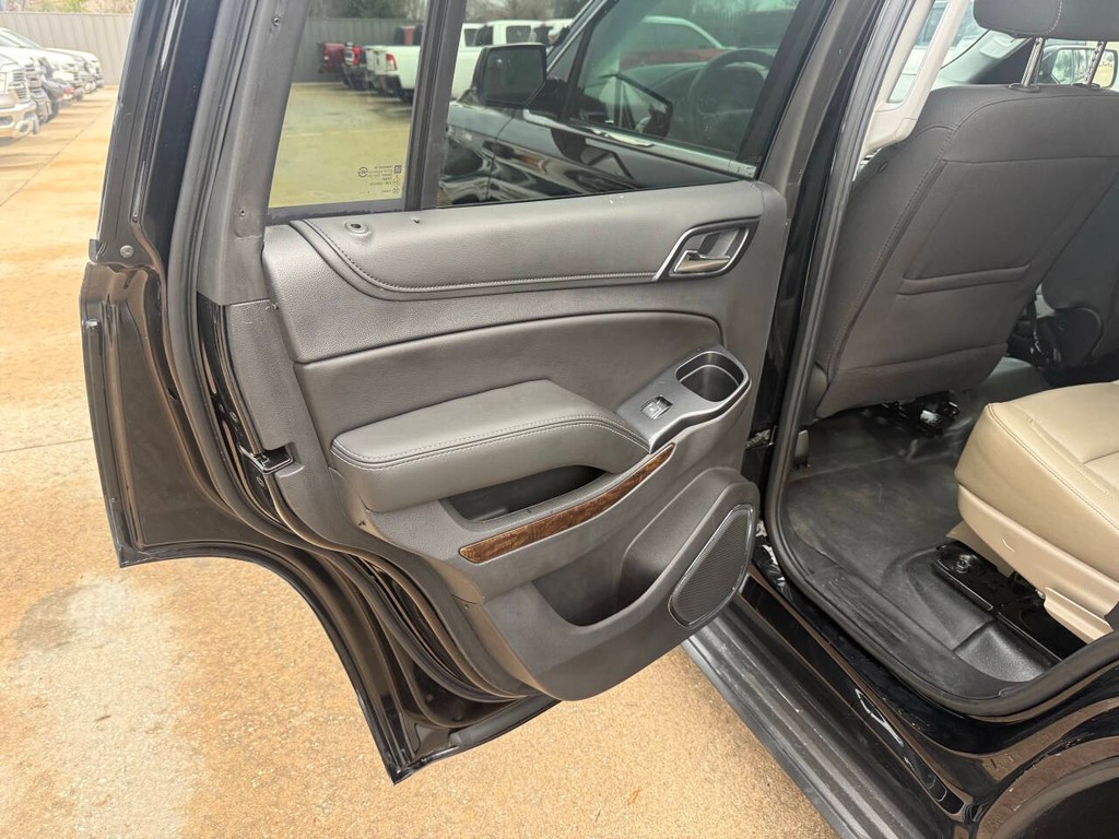 Chevrolet Tahoe Vehicle Full-screen Gallery Image 13
