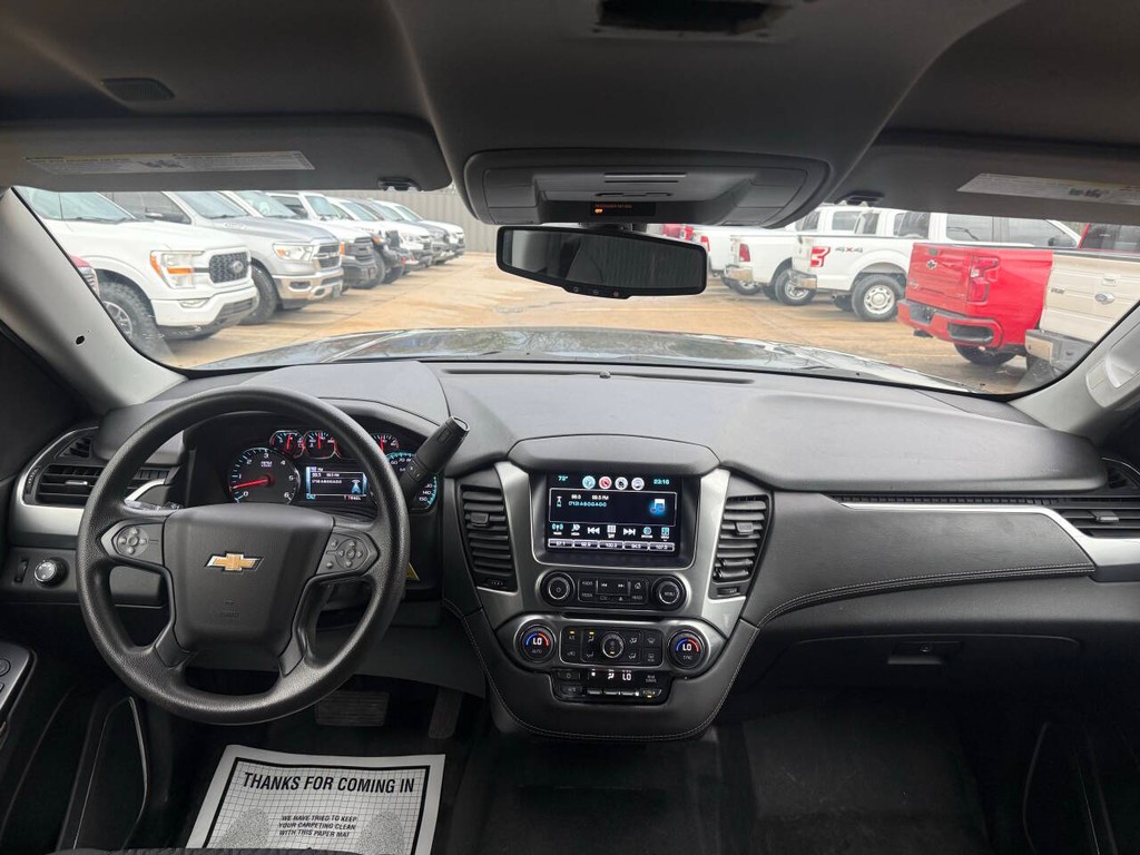 Chevrolet Tahoe Vehicle Full-screen Gallery Image 16