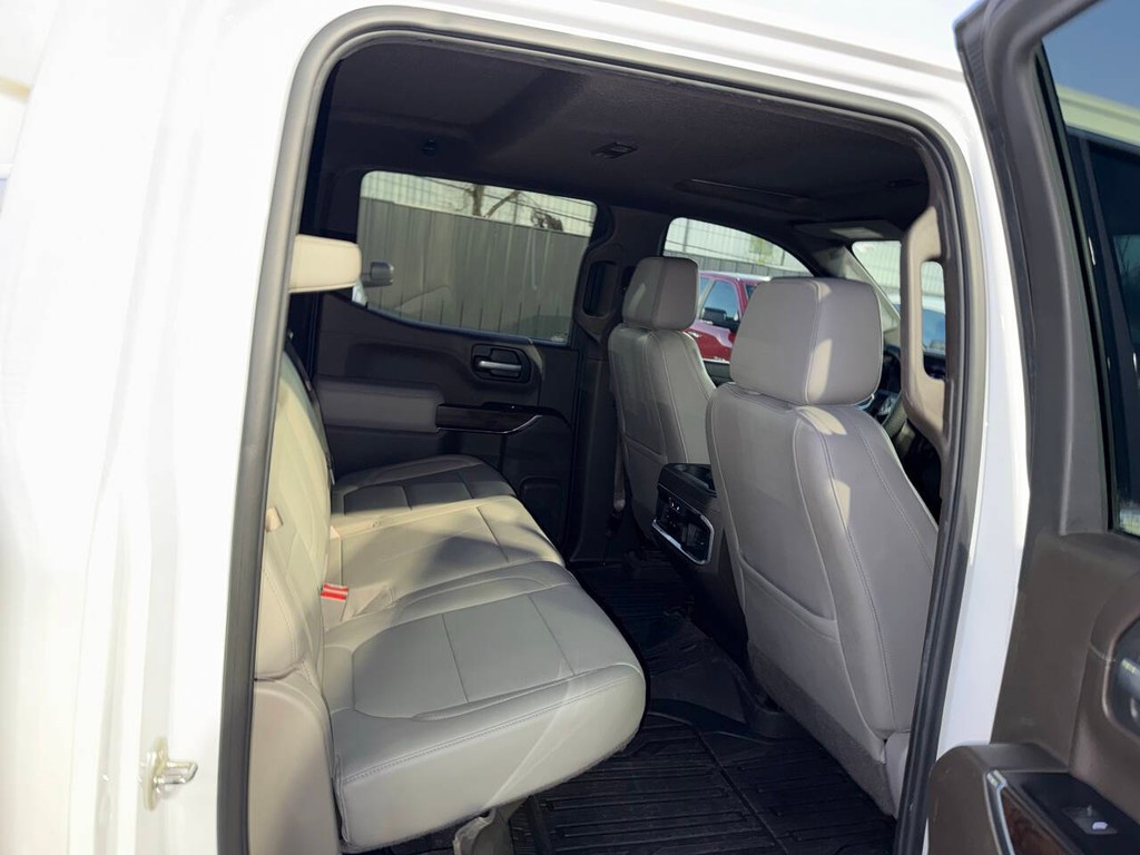 GMC Sierra 1500 Vehicle Full-screen Gallery Image 15