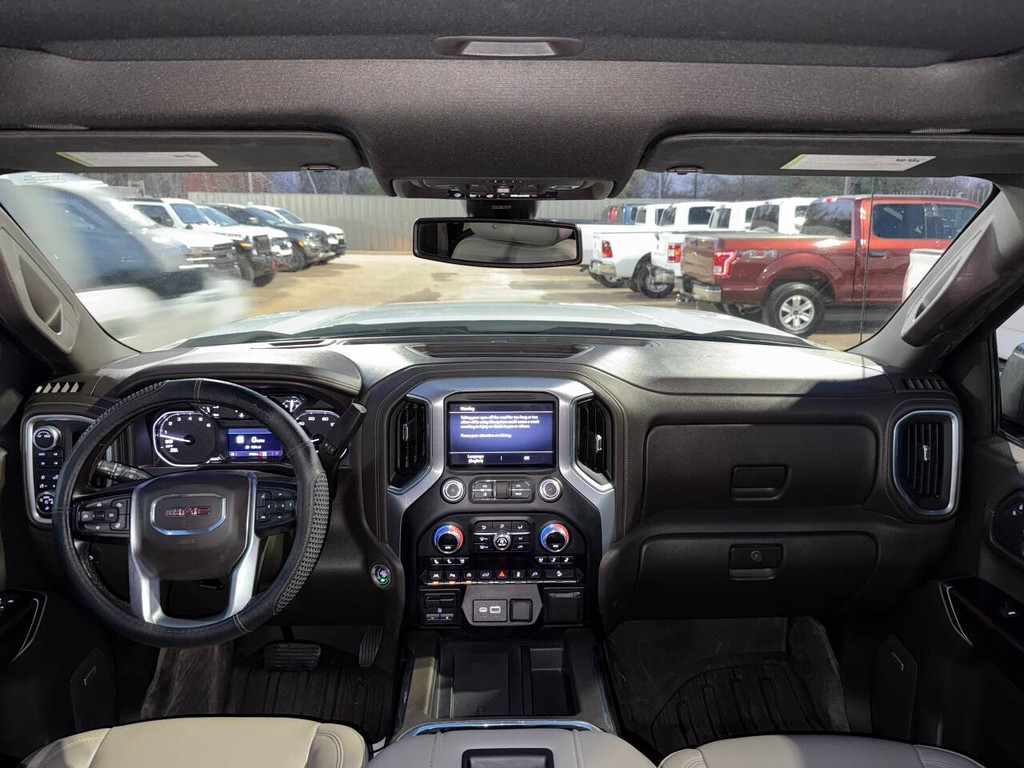 GMC Sierra 1500 Vehicle Full-screen Gallery Image 17