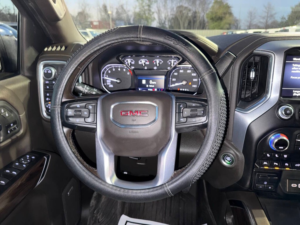 GMC Sierra 1500 Vehicle Full-screen Gallery Image 22
