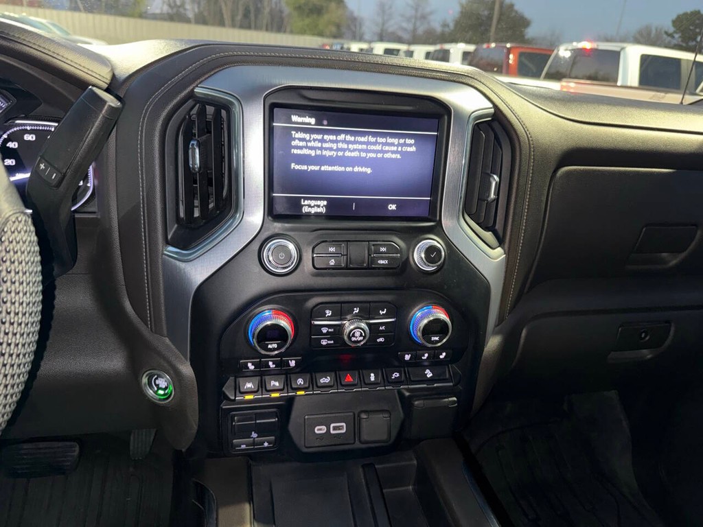 GMC Sierra 1500 Vehicle Full-screen Gallery Image 24