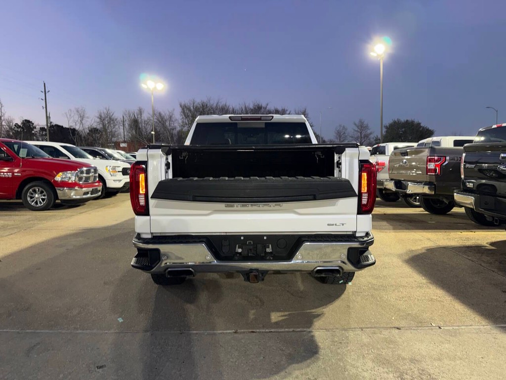 GMC Sierra 1500 Vehicle Full-screen Gallery Image 39