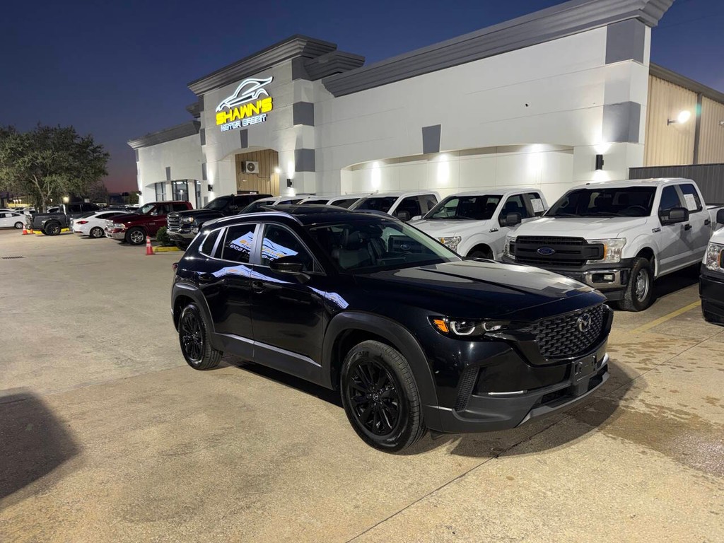 Mazda CX-50 Vehicle Full-screen Gallery Image 02