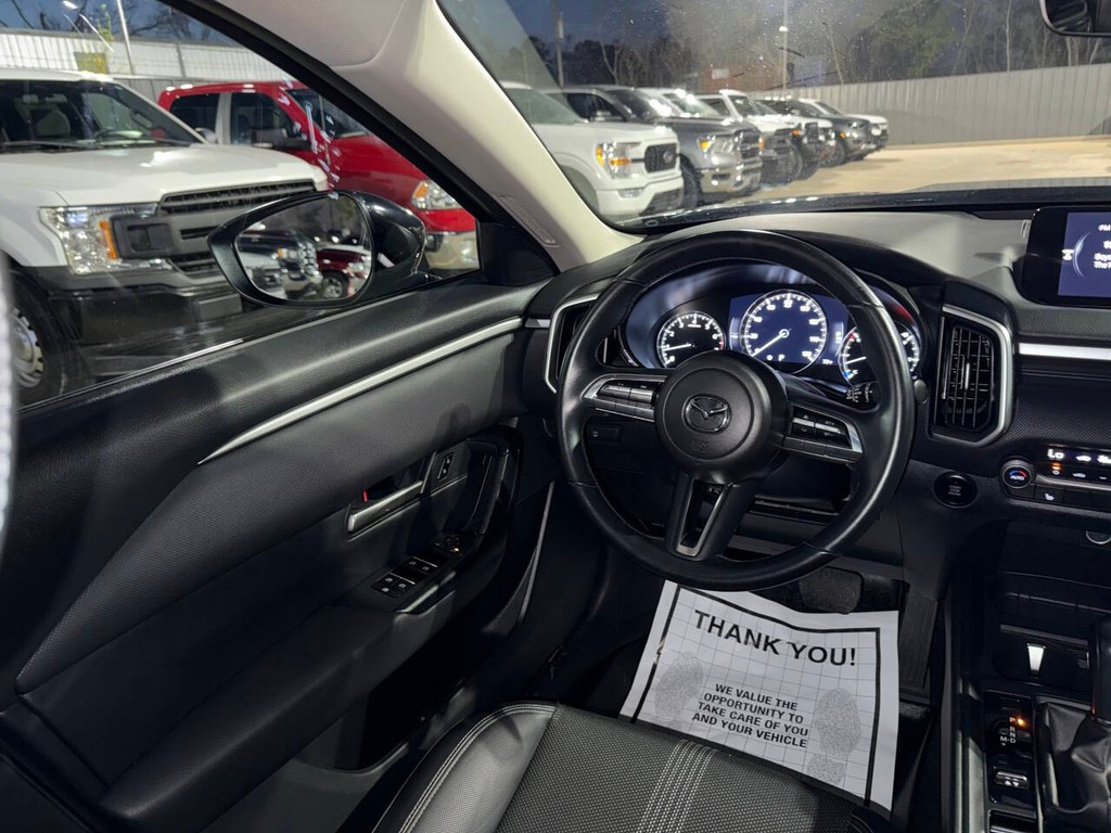 Mazda CX-50 Vehicle Full-screen Gallery Image 21