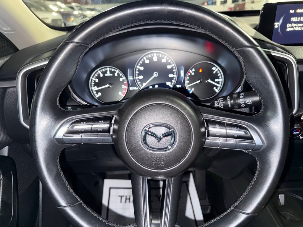 Mazda CX-50 Vehicle Full-screen Gallery Image 25