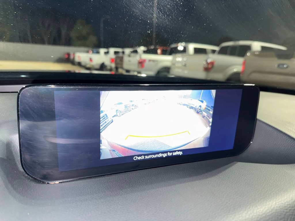 Mazda CX-50 Vehicle Full-screen Gallery Image 29