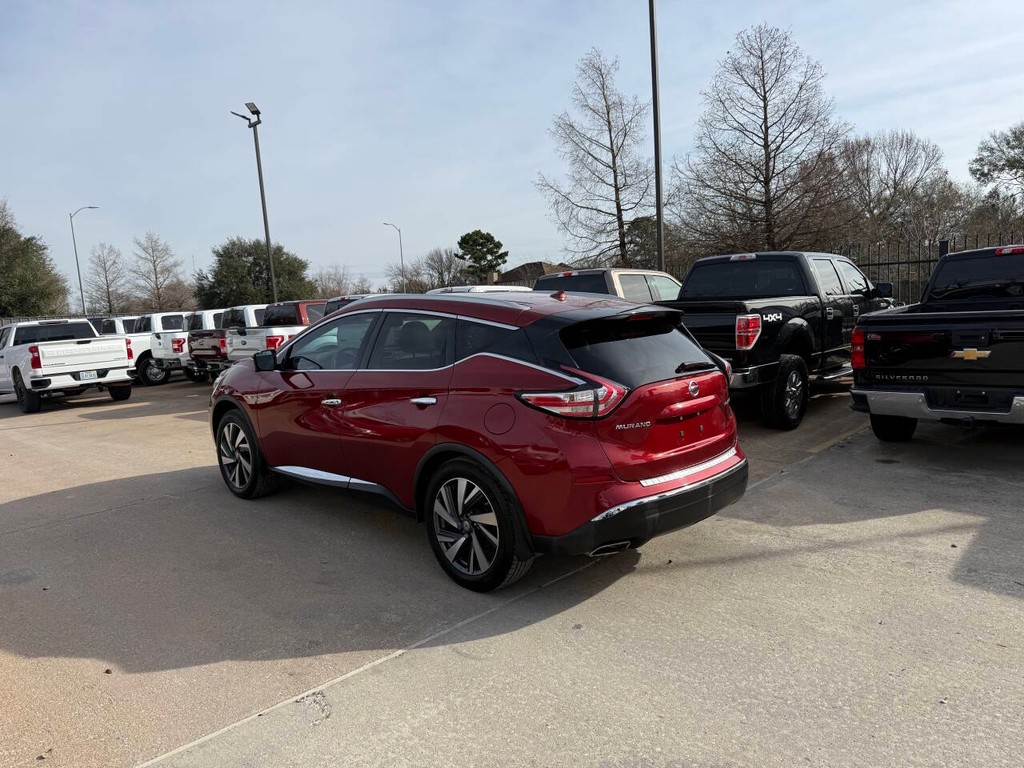 Nissan Murano Vehicle Full-screen Gallery Image 04