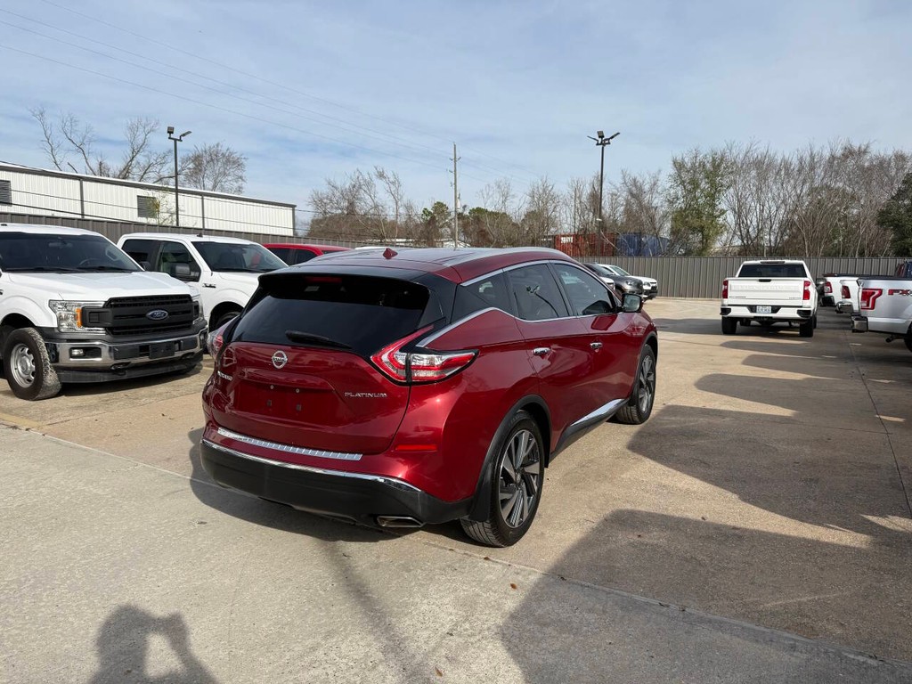 Nissan Murano Vehicle Full-screen Gallery Image 05