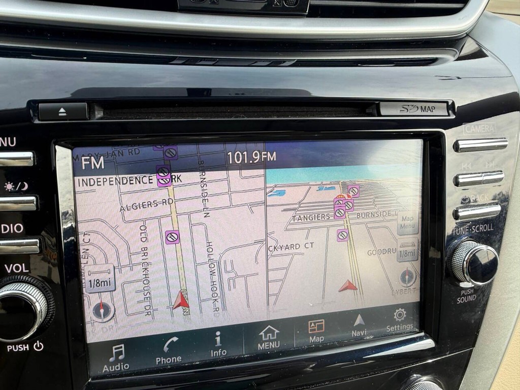 Nissan Murano Vehicle Full-screen Gallery Image 26