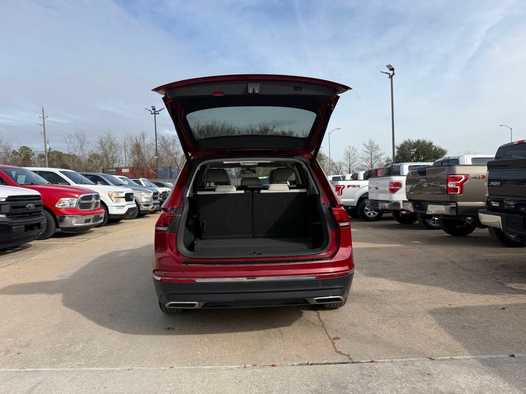 Volkswagen Tiguan Vehicle Full-screen Gallery Image 40