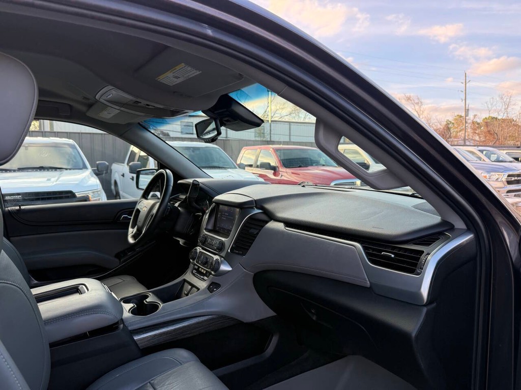 Chevrolet Tahoe Vehicle Full-screen Gallery Image 09
