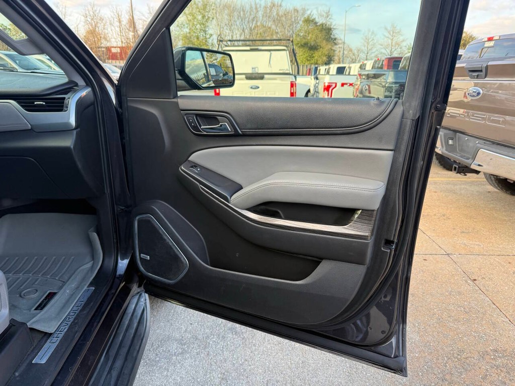 Chevrolet Tahoe Vehicle Full-screen Gallery Image 11