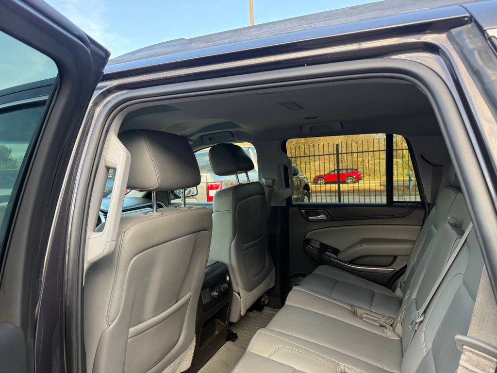 Chevrolet Tahoe Vehicle Full-screen Gallery Image 12