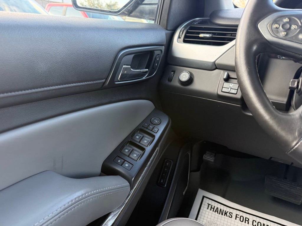 Chevrolet Tahoe Vehicle Full-screen Gallery Image 34