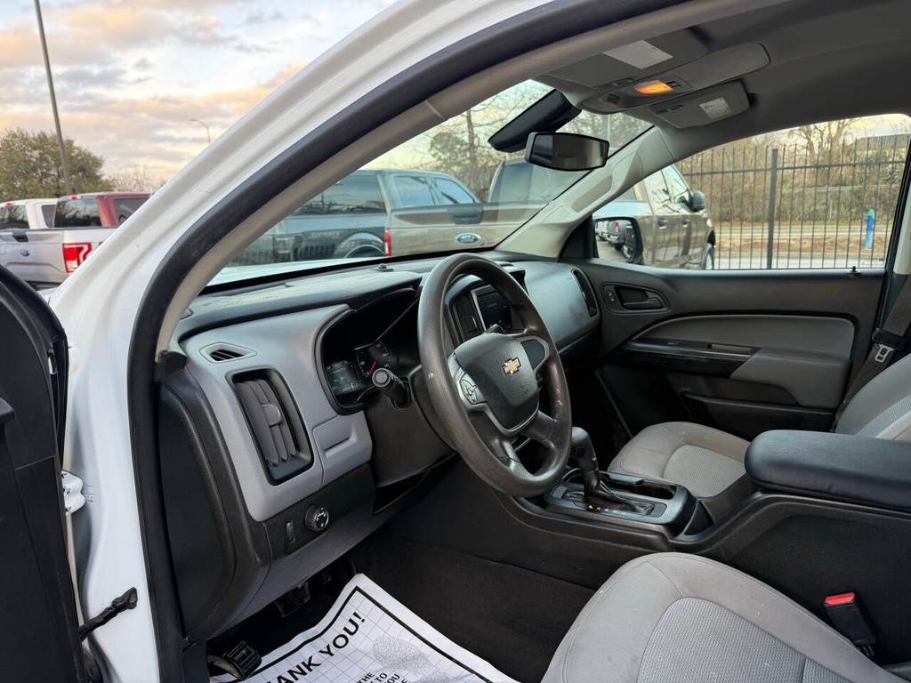 Chevrolet Colorado Vehicle Full-screen Gallery Image 06