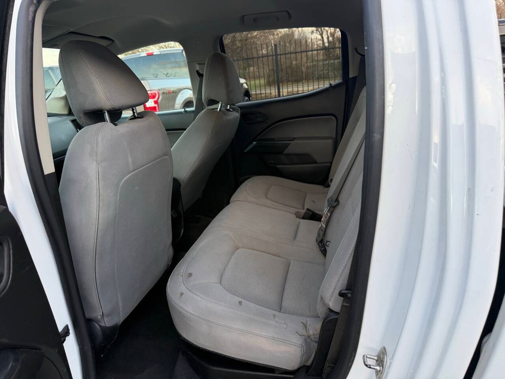 Chevrolet Colorado Vehicle Full-screen Gallery Image 13