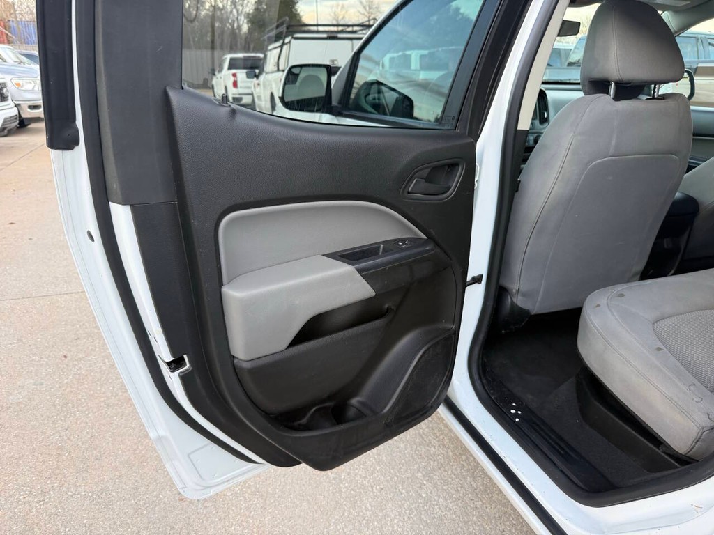 Chevrolet Colorado Vehicle Full-screen Gallery Image 14