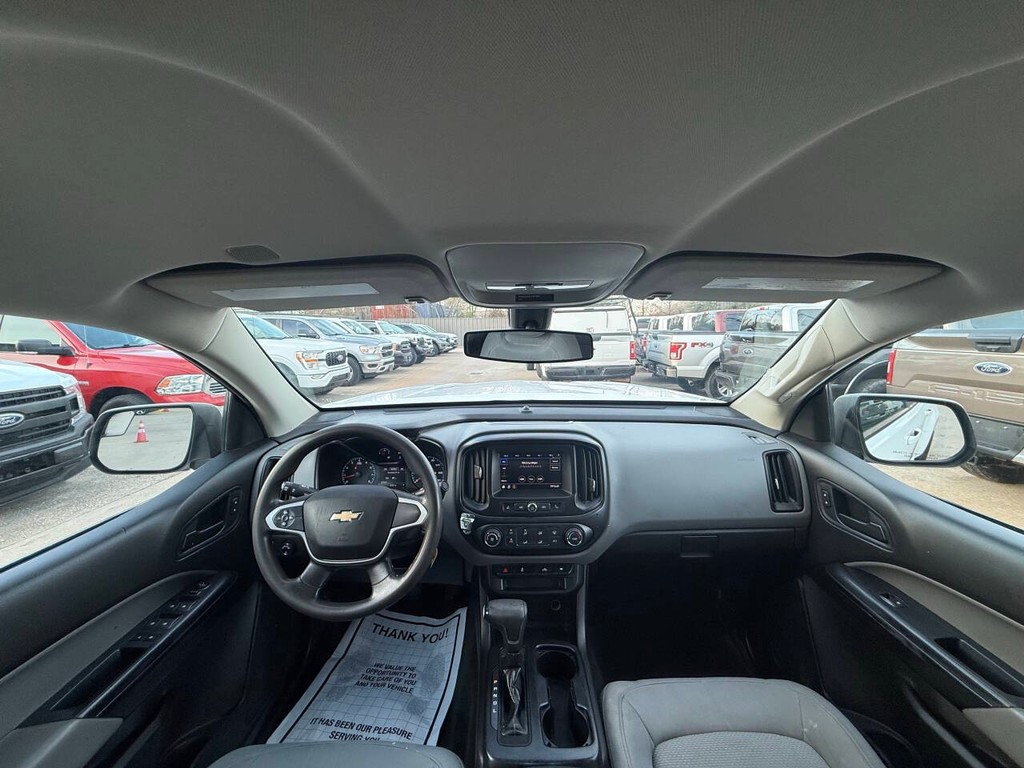 Chevrolet Colorado Vehicle Full-screen Gallery Image 18