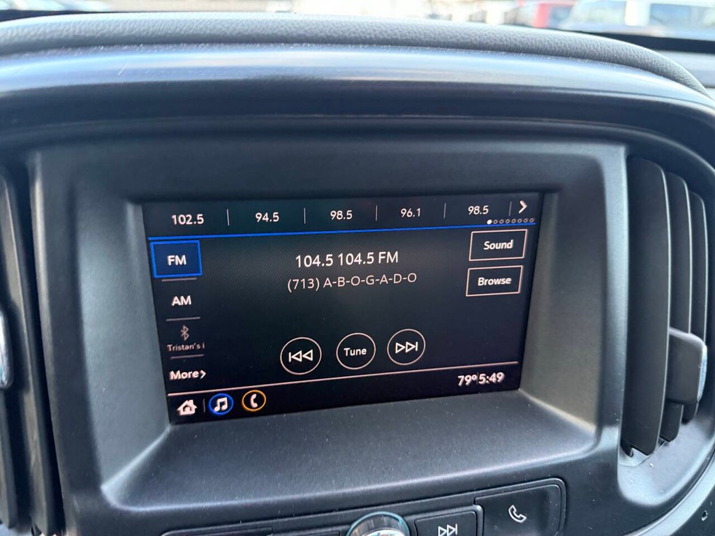 Chevrolet Colorado Vehicle Full-screen Gallery Image 25