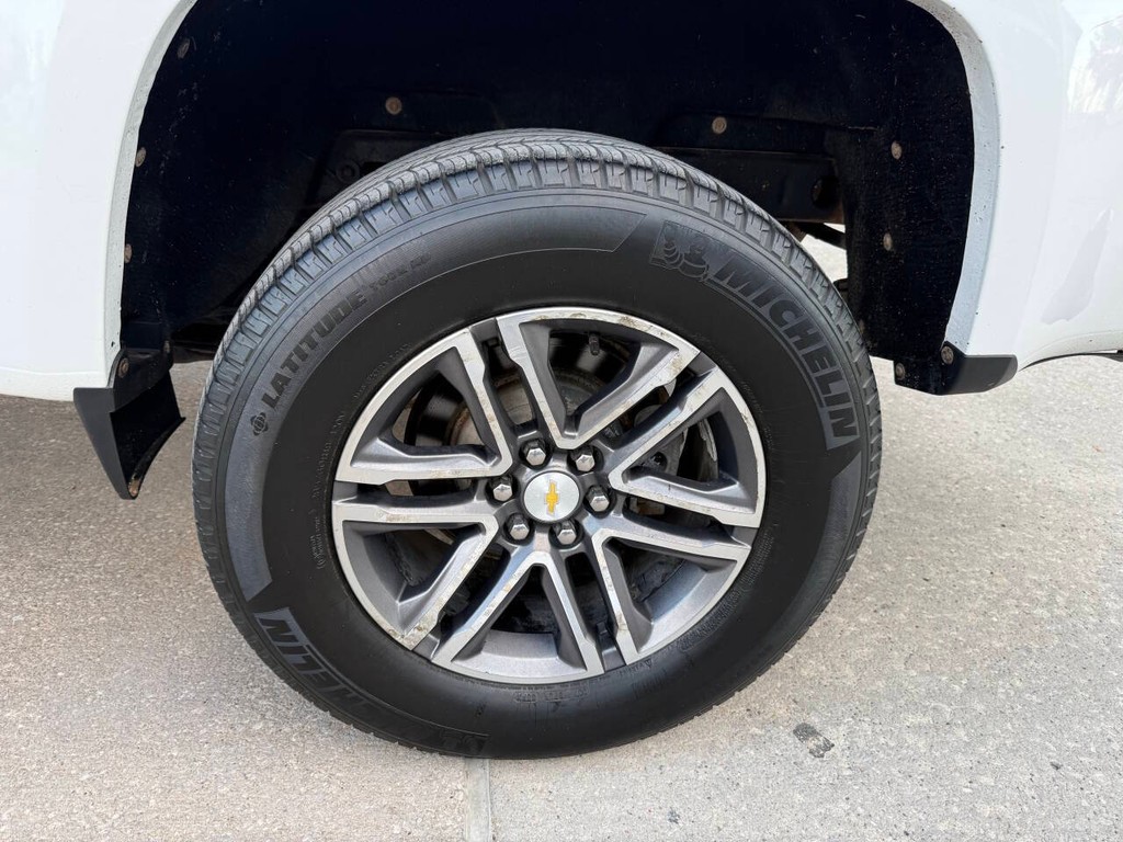 Chevrolet Colorado Vehicle Full-screen Gallery Image 36