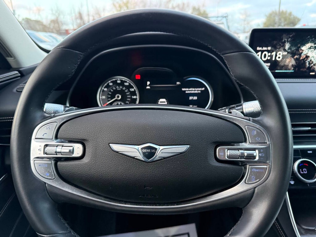 Genesis GV80 Vehicle Full-screen Gallery Image 23