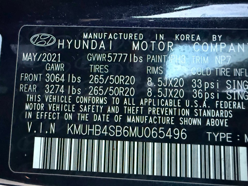 Genesis GV80 Vehicle Full-screen Gallery Image 34